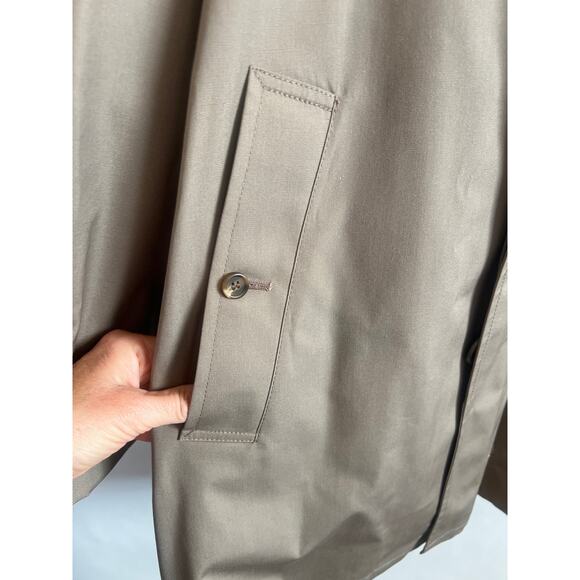 London Fog Men's Tan
Maincoats Trench Style Coat Tan Size 38R - Picture 3 of 15